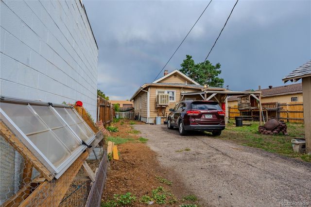 1525 Chester Street, Aurora, CO 80010
