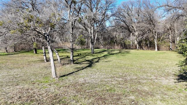 2453 Creekwood Drive, Cedar Hill, TX 75104