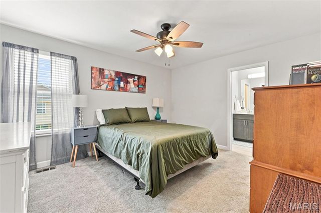 40 Trailside Court 2, St Peters, MO 63303
