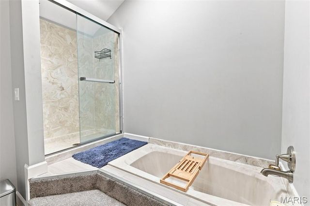 40 Trailside Court 2, St Peters, MO 63303