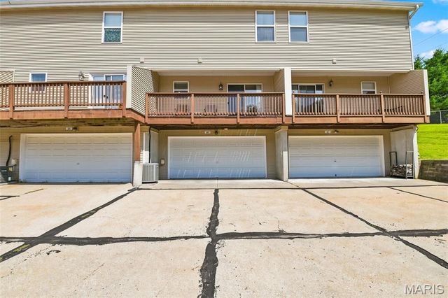 40 Trailside Court 2, St Peters, MO 63303