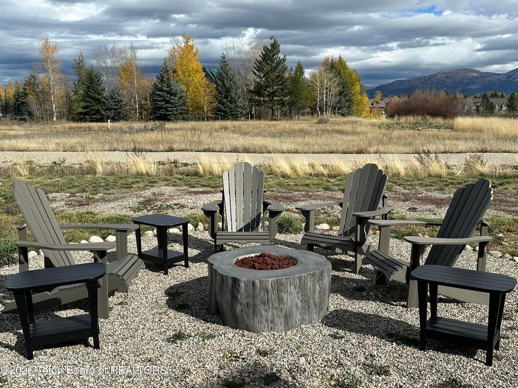 490 COBBLECREST Road, Driggs, ID 83422 photo 5