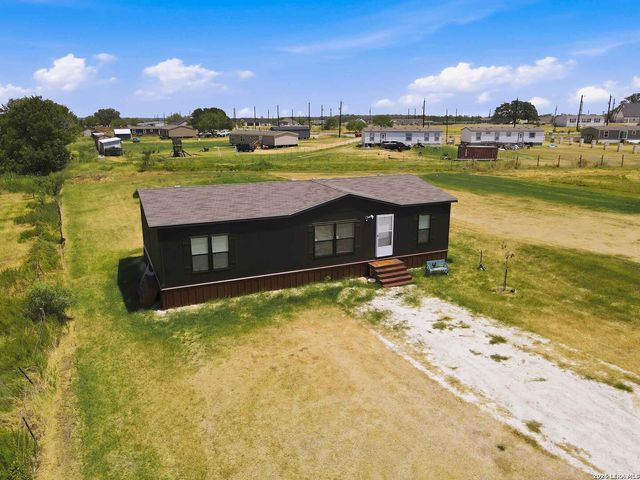 17106 GRIFFIN RD, Atascosa, TX 78002