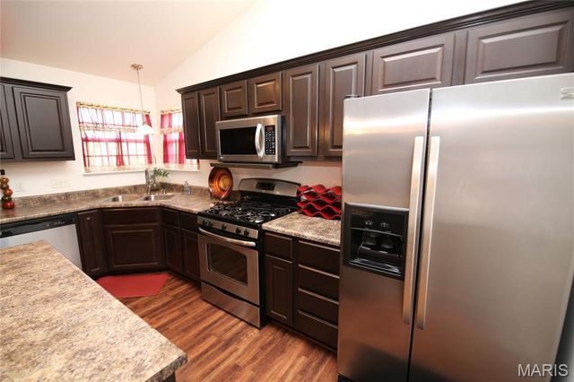 1101 Olde Lantern Lane, Belleville, IL 62223