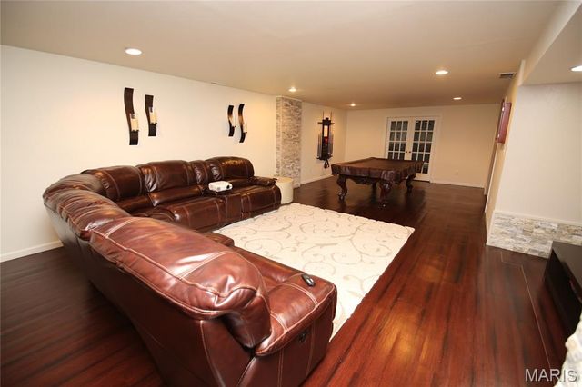 1101 Olde Lantern Lane, Belleville, IL 62223