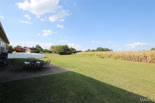 1101 Olde Lantern Lane, Belleville, IL 62223