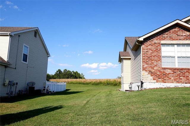 1101 Olde Lantern Lane, Belleville, IL 62223