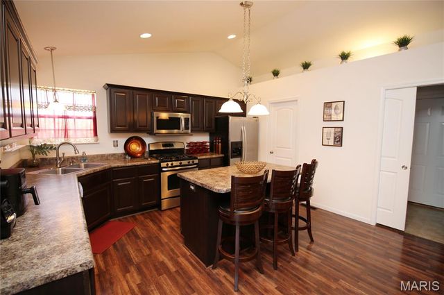 1101 Olde Lantern Lane, Belleville, IL 62223