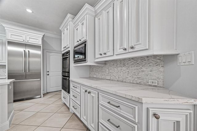 20637 Eagle Wood Trace Drive, Porter, TX 77365