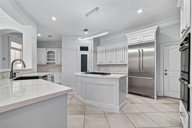 20637 Eagle Wood Trace Drive, Porter, TX 77365