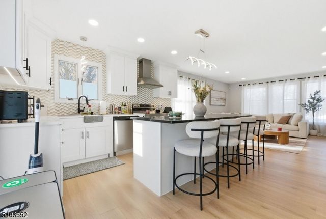 408 Main St, Hope Twp., NJ 07825