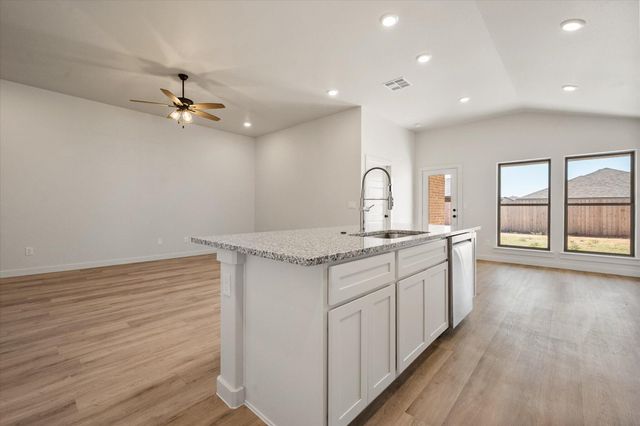 703 E 30th Street, Wolfforth, TX 79382