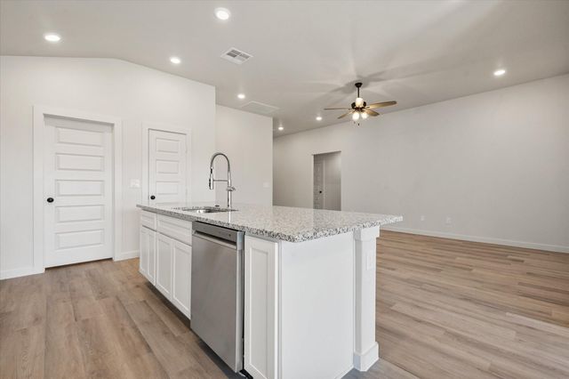 703 E 30th Street, Wolfforth, TX 79382