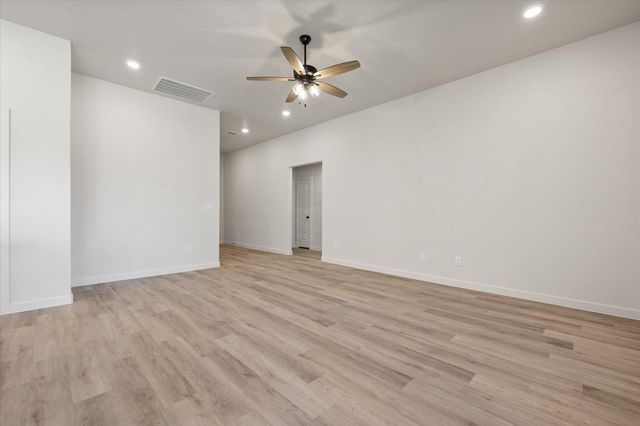 703 E 30th Street, Wolfforth, TX 79382