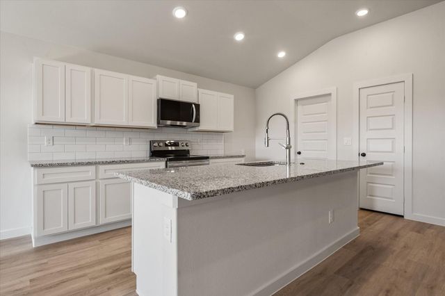 703 E 30th Street, Wolfforth, TX 79382