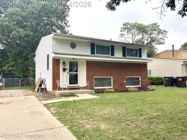 31686 Hazel Street, Rockwood, MI 48173