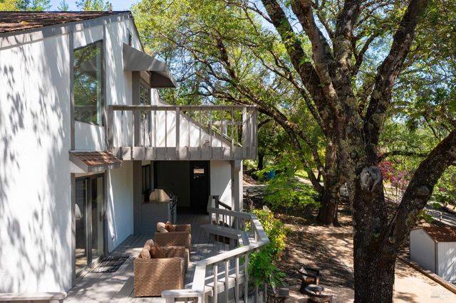 1275 Summit Lake Dr, Angwin, CA 94508