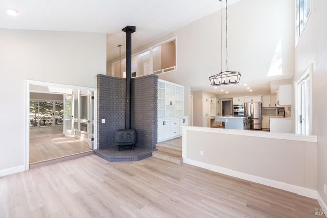 1275 Summit Lake Dr, Angwin, CA 94508