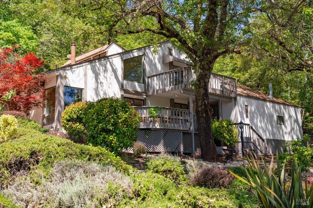 1275 Summit Lake Dr, Angwin, CA 94508