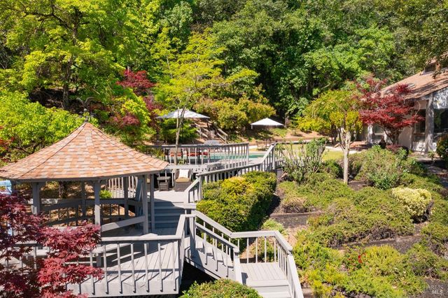 1275 Summit Lake Dr, Angwin, CA 94508