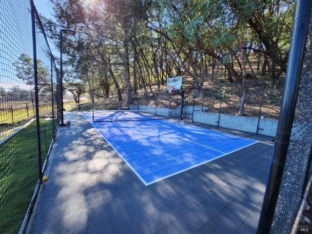 1275 Summit Lake Dr, Angwin, CA 94508