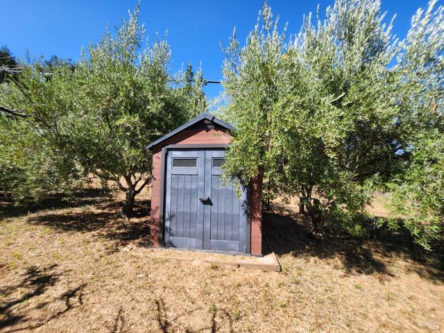 1275 Summit Lake Dr, Angwin, CA 94508