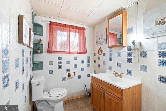 3427 W 3RD ST, Marcus Hook, PA 19061