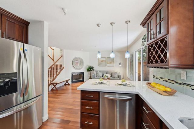 117 Gladys Avenue, Mountain View, CA 94043