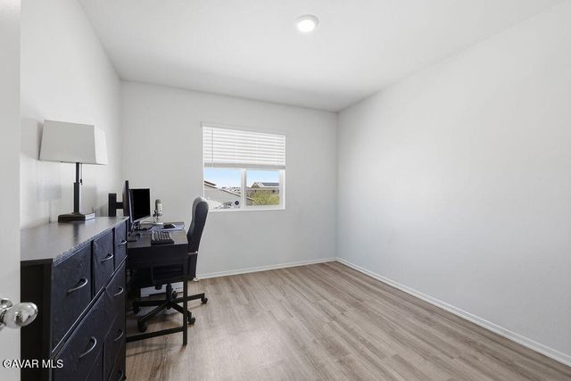 4384 W Ave J-5, Lancaster, CA 93536
