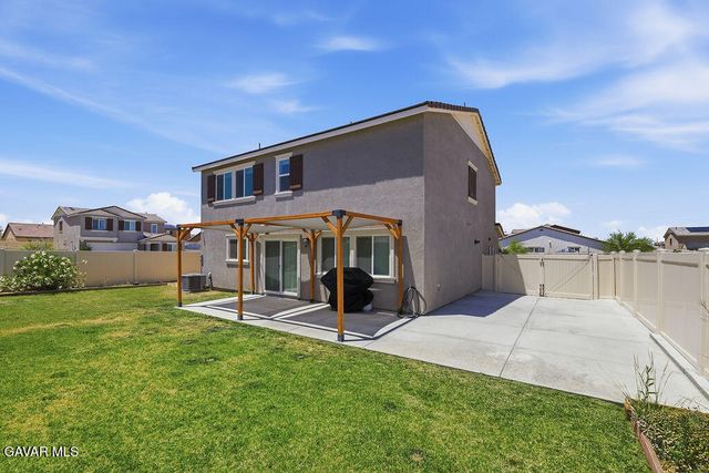 4384 W Ave J-5, Lancaster, CA 93536