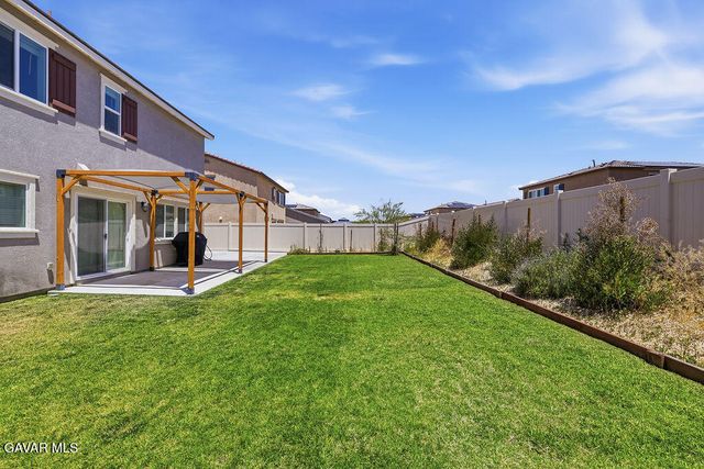 4384 W Ave J-5, Lancaster, CA 93536