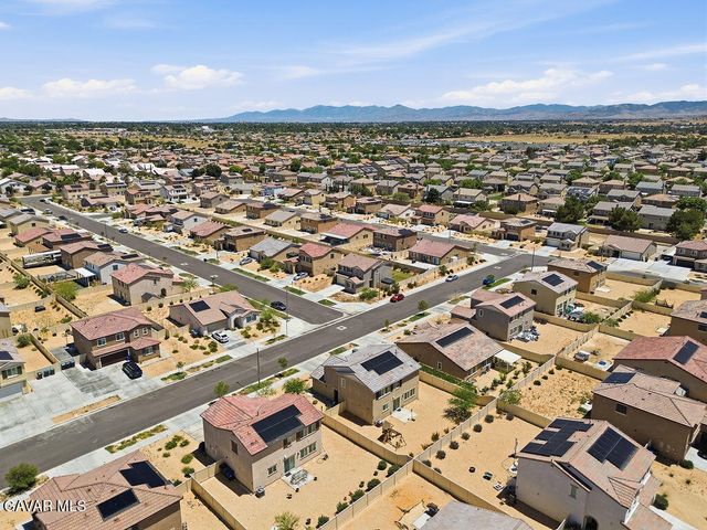 4384 W Ave J-5, Lancaster, CA 93536