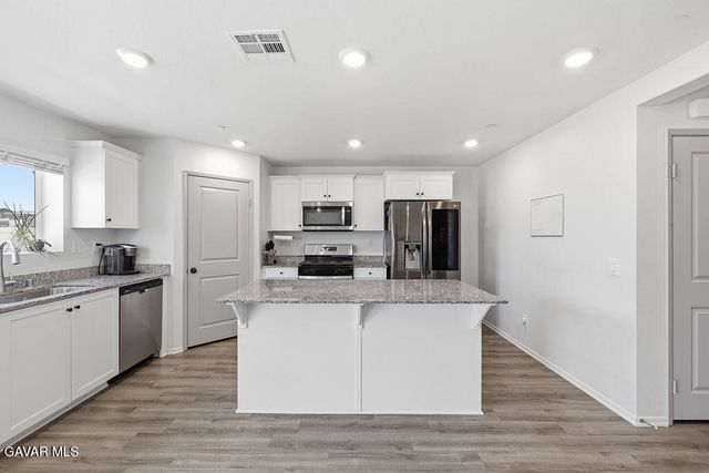 4384 W Ave J-5, Lancaster, CA 93536