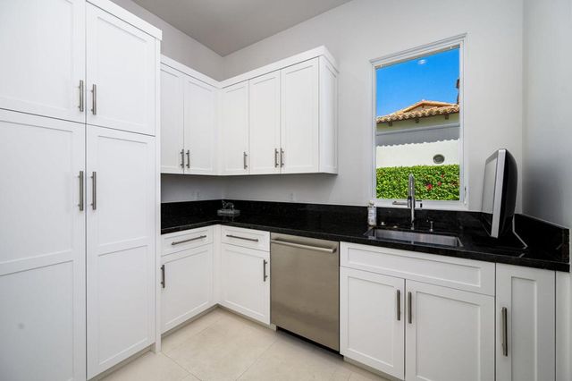 52560 Del Gato Drive, La Quinta, CA 92253