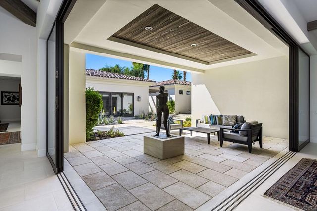 52560 Del Gato Drive, La Quinta, CA 92253