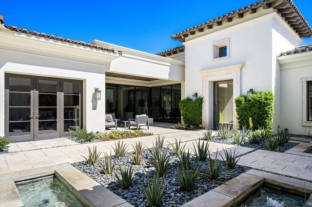 52560 Del Gato Drive, La Quinta, CA 92253