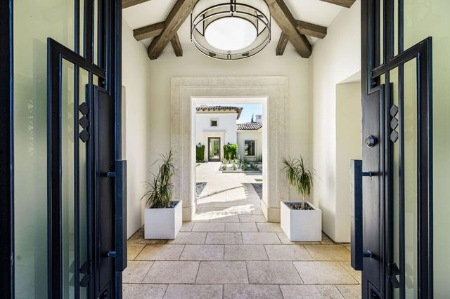 52560 Del Gato Drive, La Quinta, CA 92253