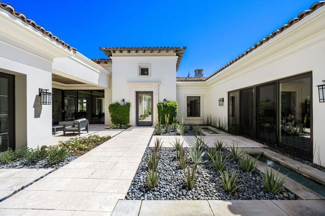 52560 Del Gato Drive, La Quinta, CA 92253