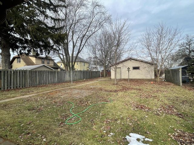 1424 Mehrtens AVENUE, Sheboygan, WI 53081