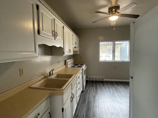 1424 Mehrtens AVENUE, Sheboygan, WI 53081