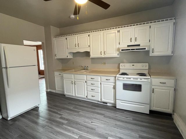 1424 Mehrtens AVENUE, Sheboygan, WI 53081