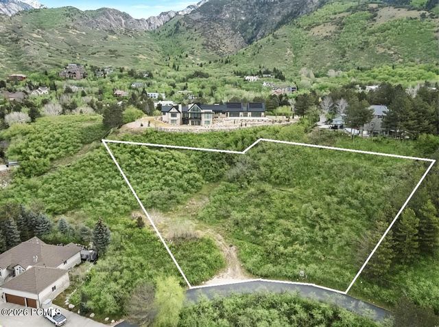 10667 S Hidden Ridge Lane, Sandy, UT 84092