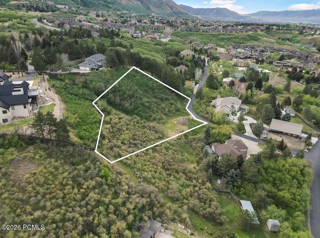 10667 S Hidden Ridge Lane, Sandy, UT 84092