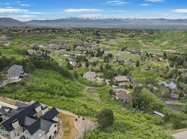 10667 S Hidden Ridge Lane, Sandy, UT 84092