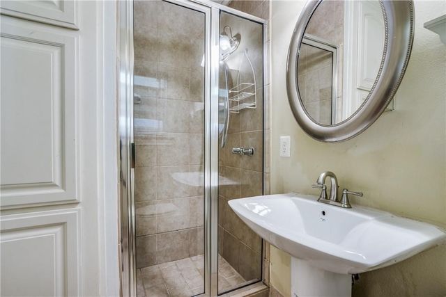 3517 Rogers Avenue, Fort Worth, TX 76109