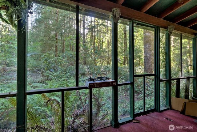 832 N Lake Cushman Road, Hoodsport, WA 98548