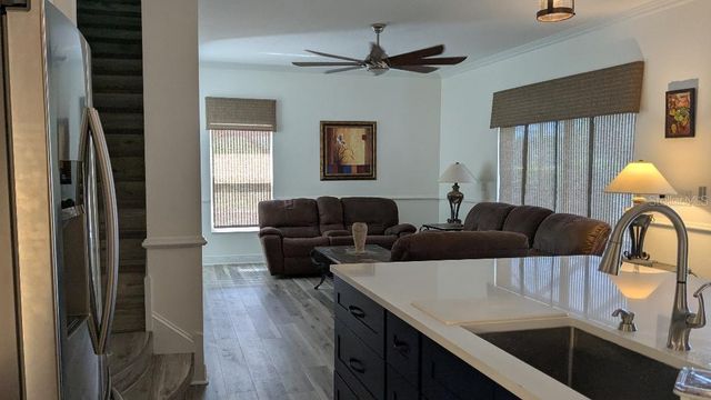 1447 EMERALD HILL WAY, Valrico, FL 33594
