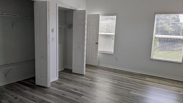 1447 EMERALD HILL WAY, Valrico, FL 33594