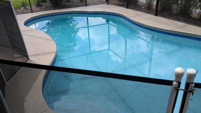 1447 EMERALD HILL WAY, Valrico, FL 33594