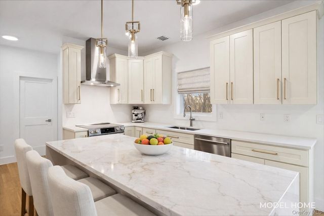 89 N South Street, Manorville, NY 11949